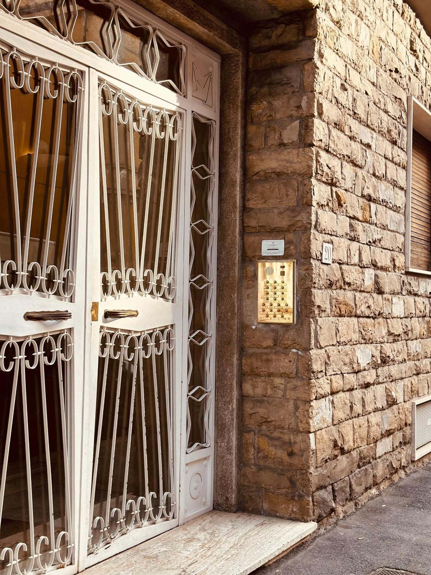 Casa Vacanze Civico 20 Florenţa Exterior foto